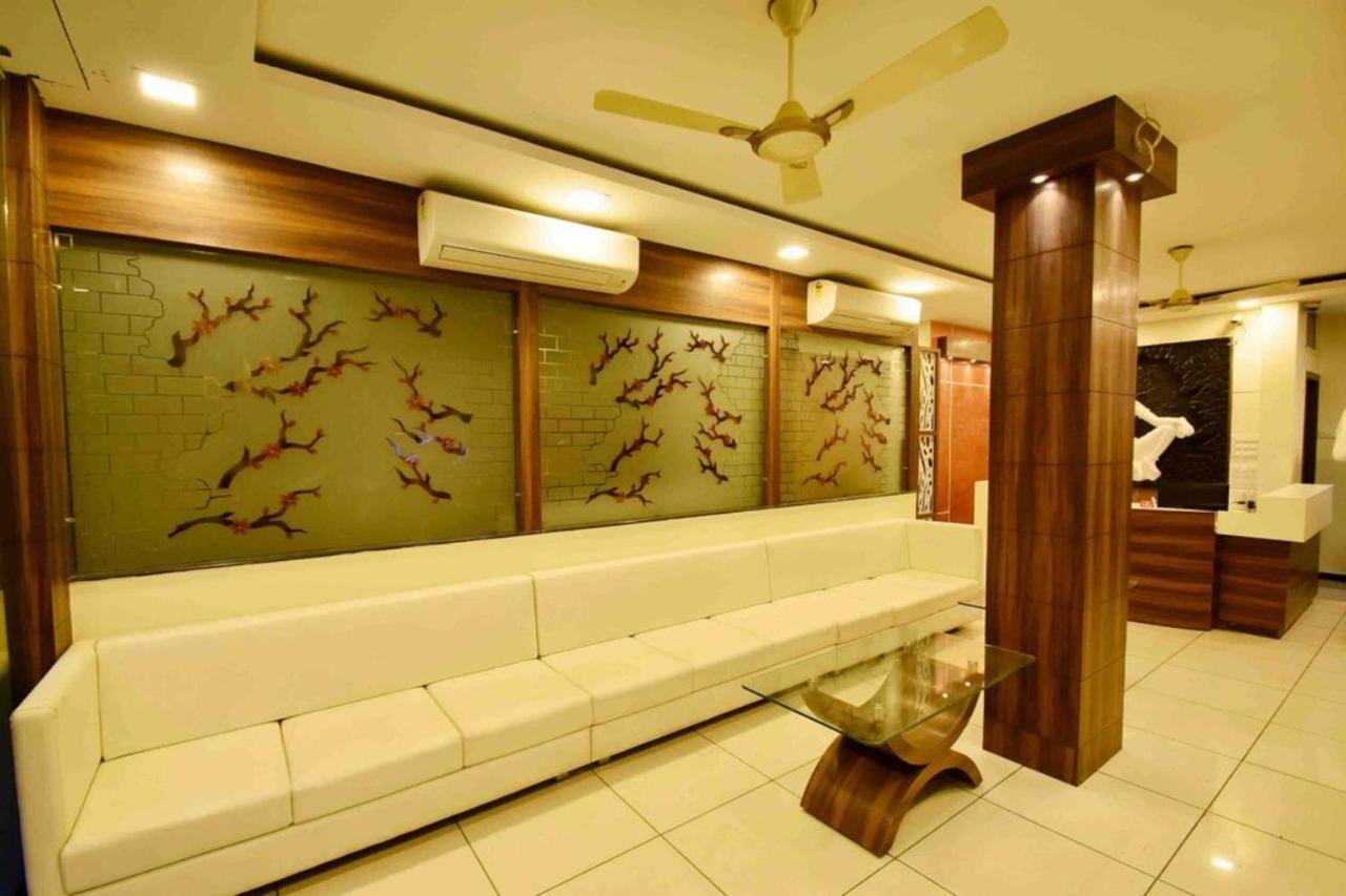 Hotel Satyug Ujjain Eksteriør bilde