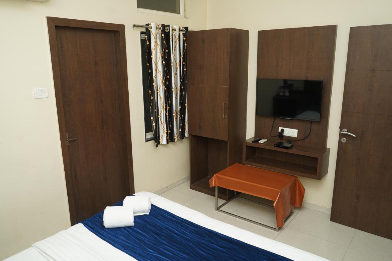 Hotel Satyug Ujjain Eksteriør bilde