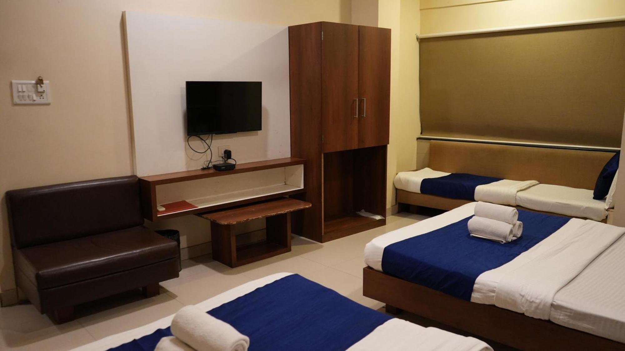 Hotel Satyug Ujjain Eksteriør bilde
