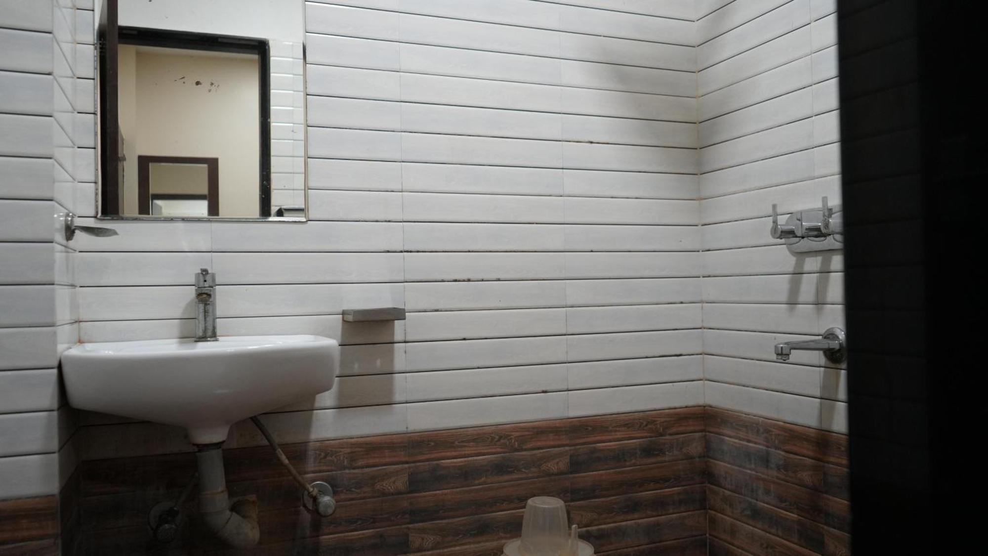 Hotel Satyug Ujjain Eksteriør bilde